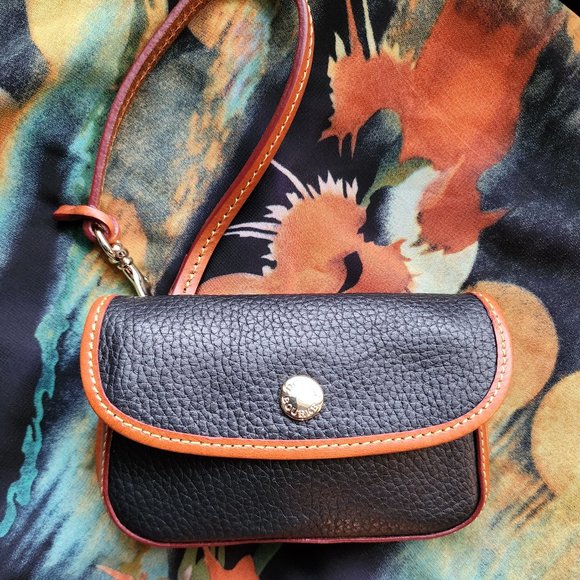 Dooney & Bourke Handbags - Dooney & Bourke Black & Tan Pebble Leather Wristlet